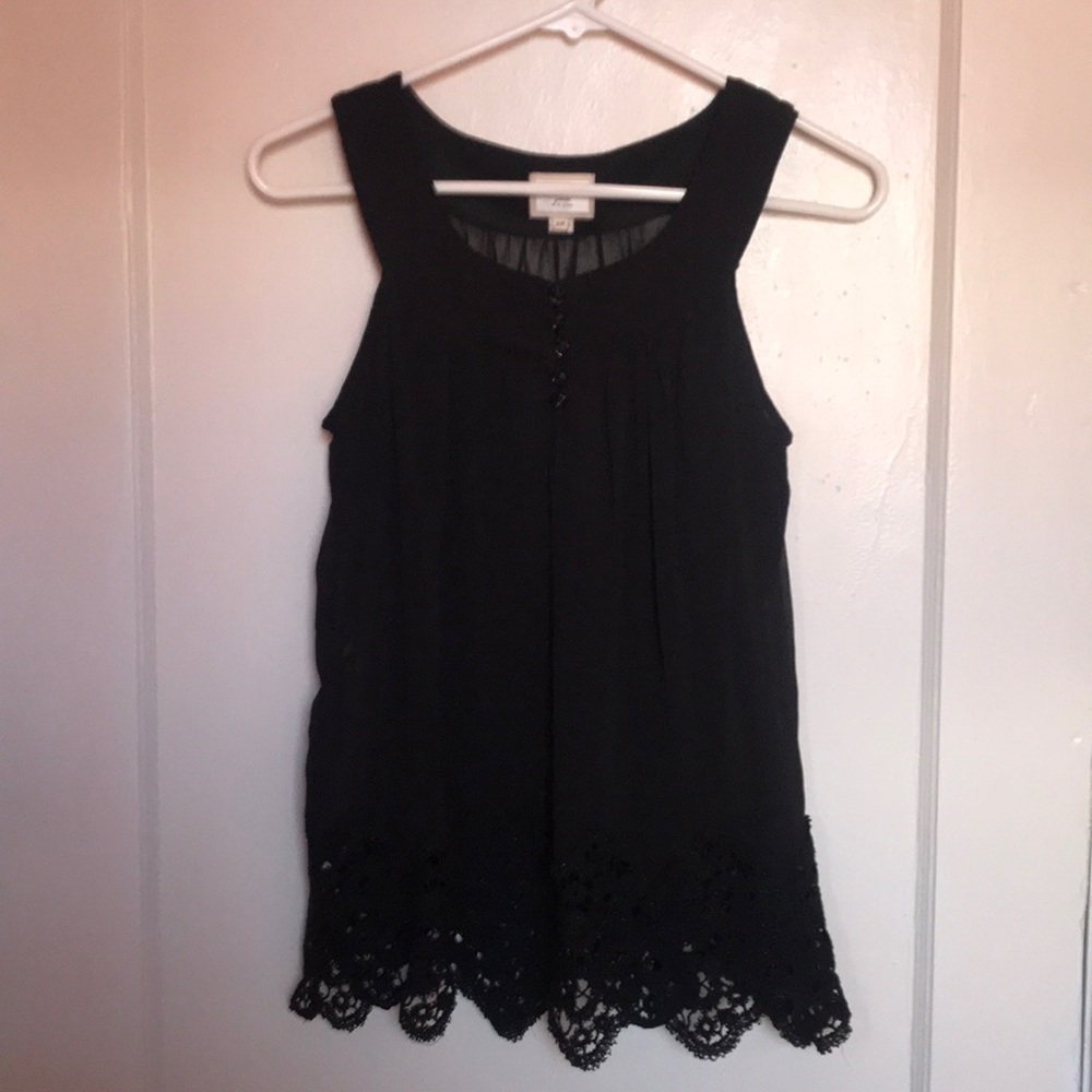 Eci top. Size 2P.